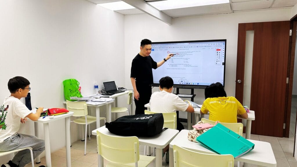 Students attending IP Science tuition at Future Academy